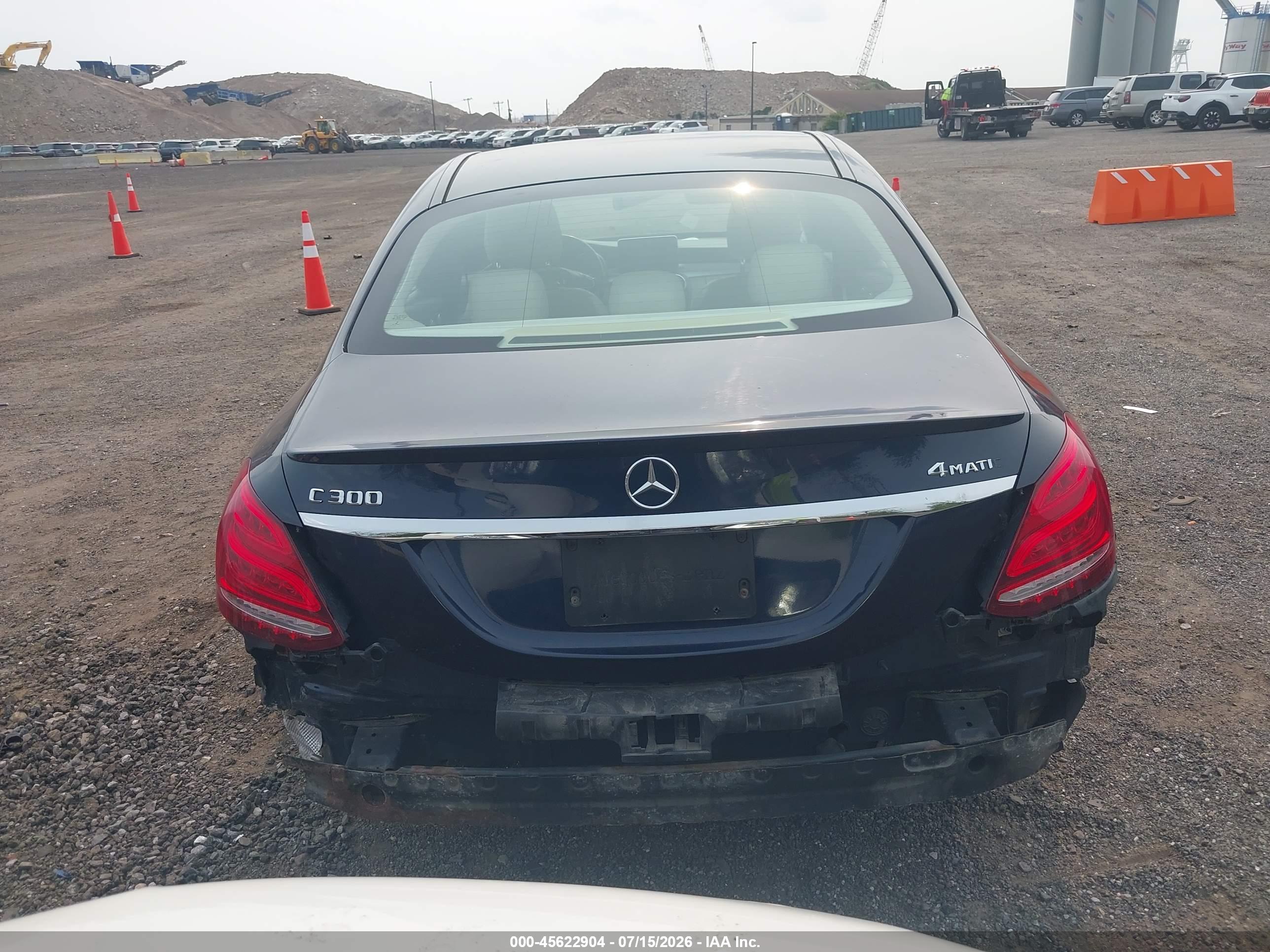 2016 MERCEDES-BENZ C 300 C300-4M