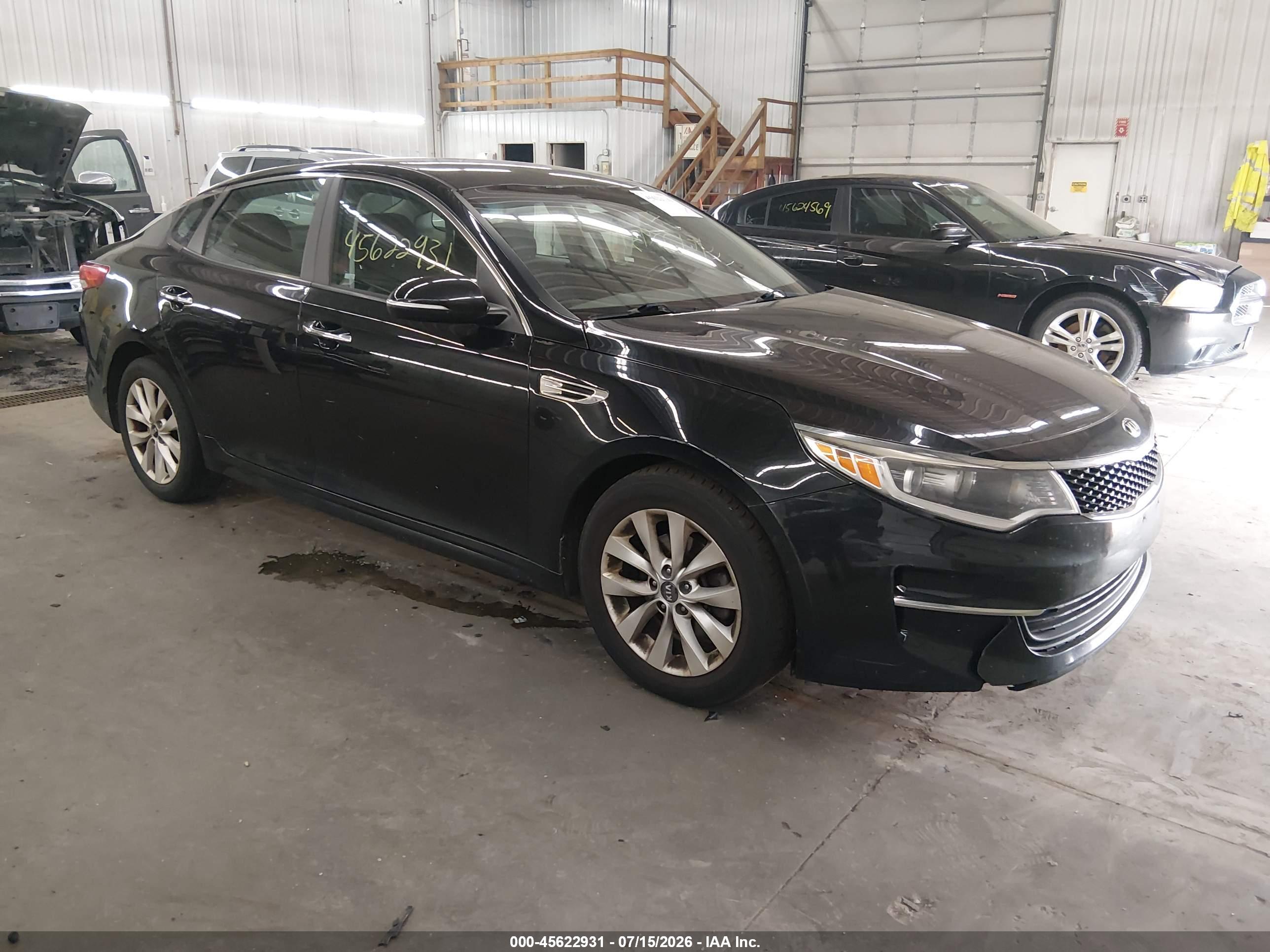 2016 KIA OPTIMA LX