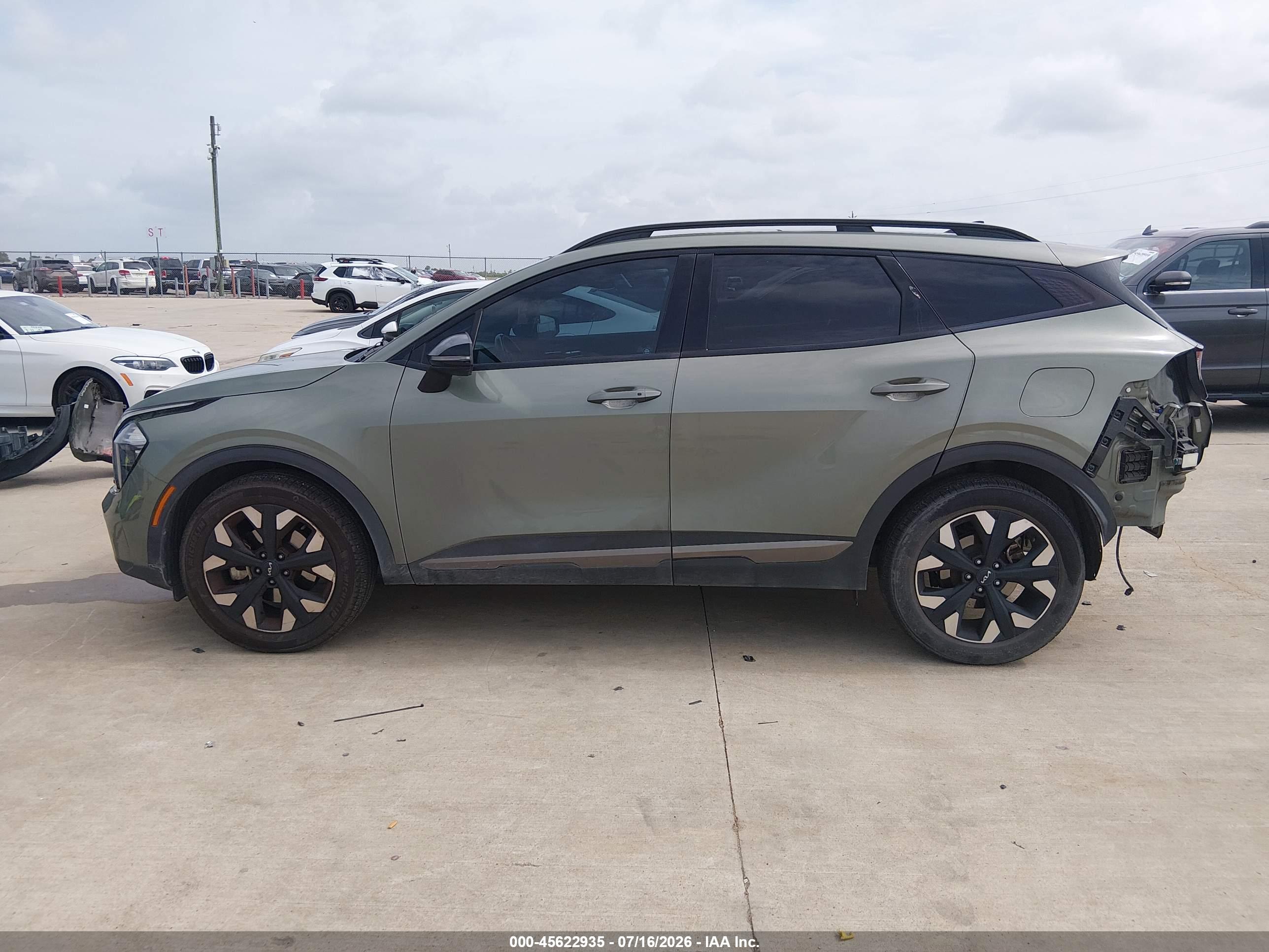 2023 KIA SPORTAGE X-LINE