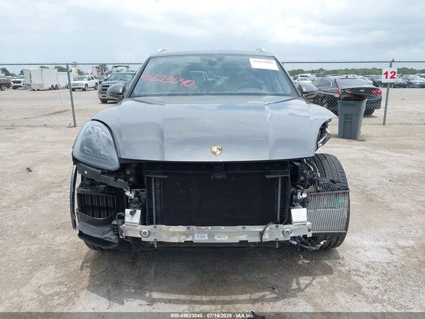 2019 PORSCHE CAYENNE TURBO