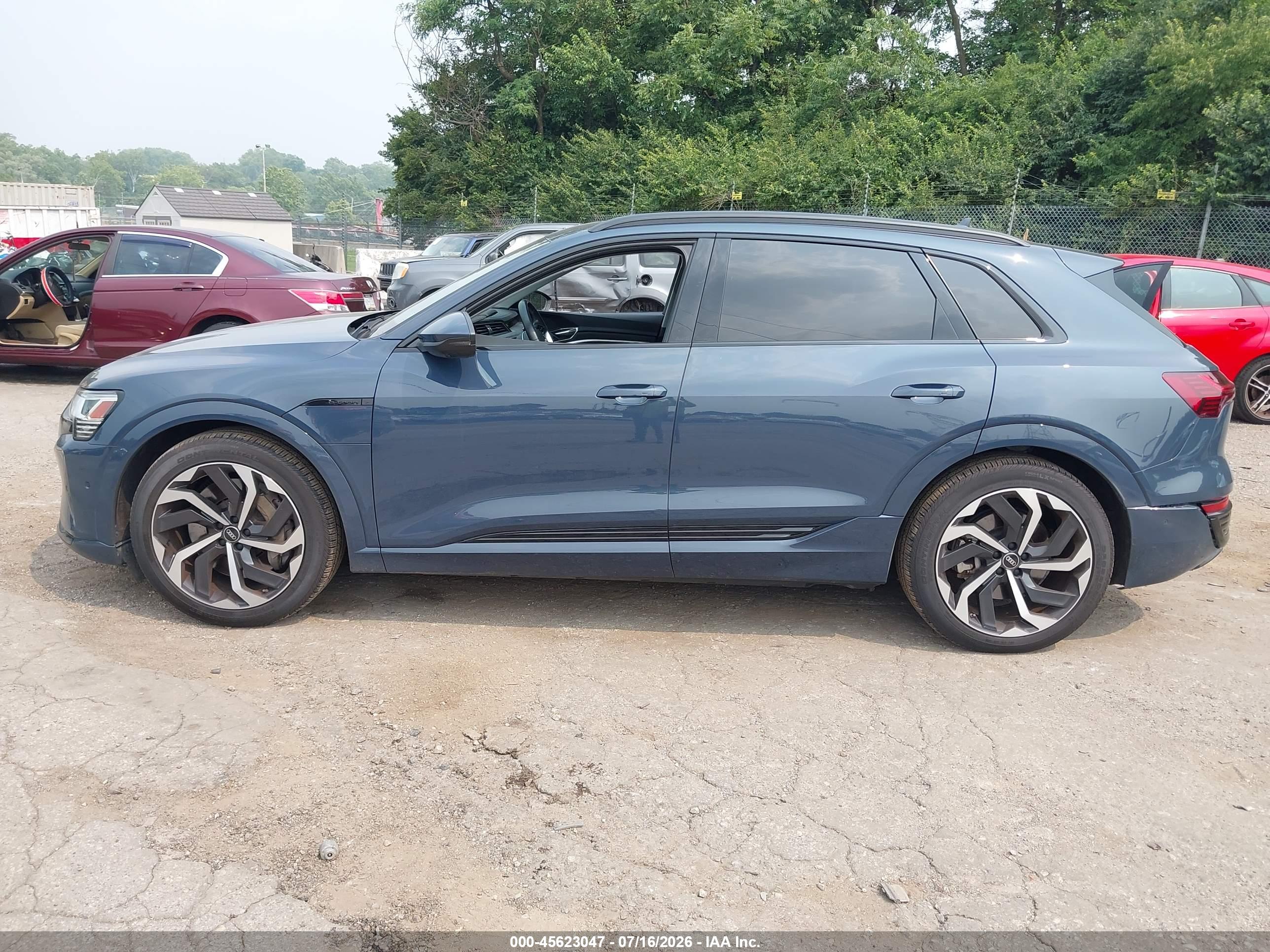 2024 AUDI Q8 E-TRON