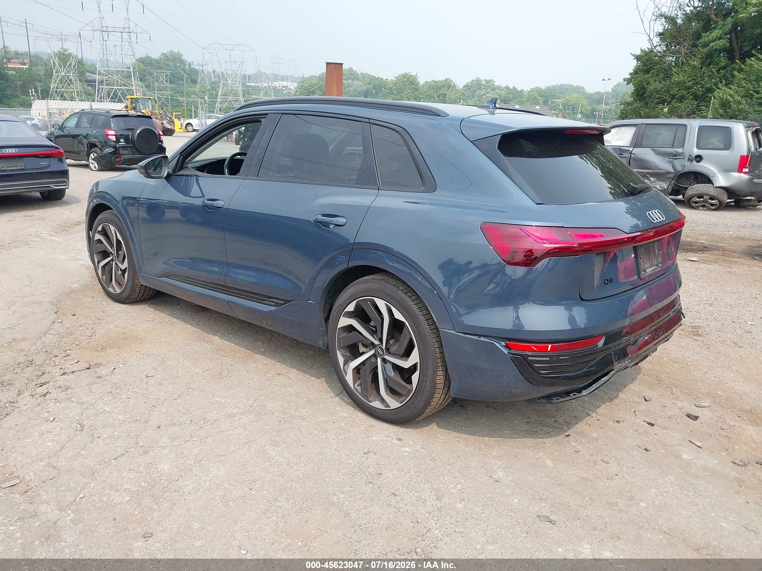 2024 AUDI Q8 E-TRON PREMIUM PLUS QUATTRO