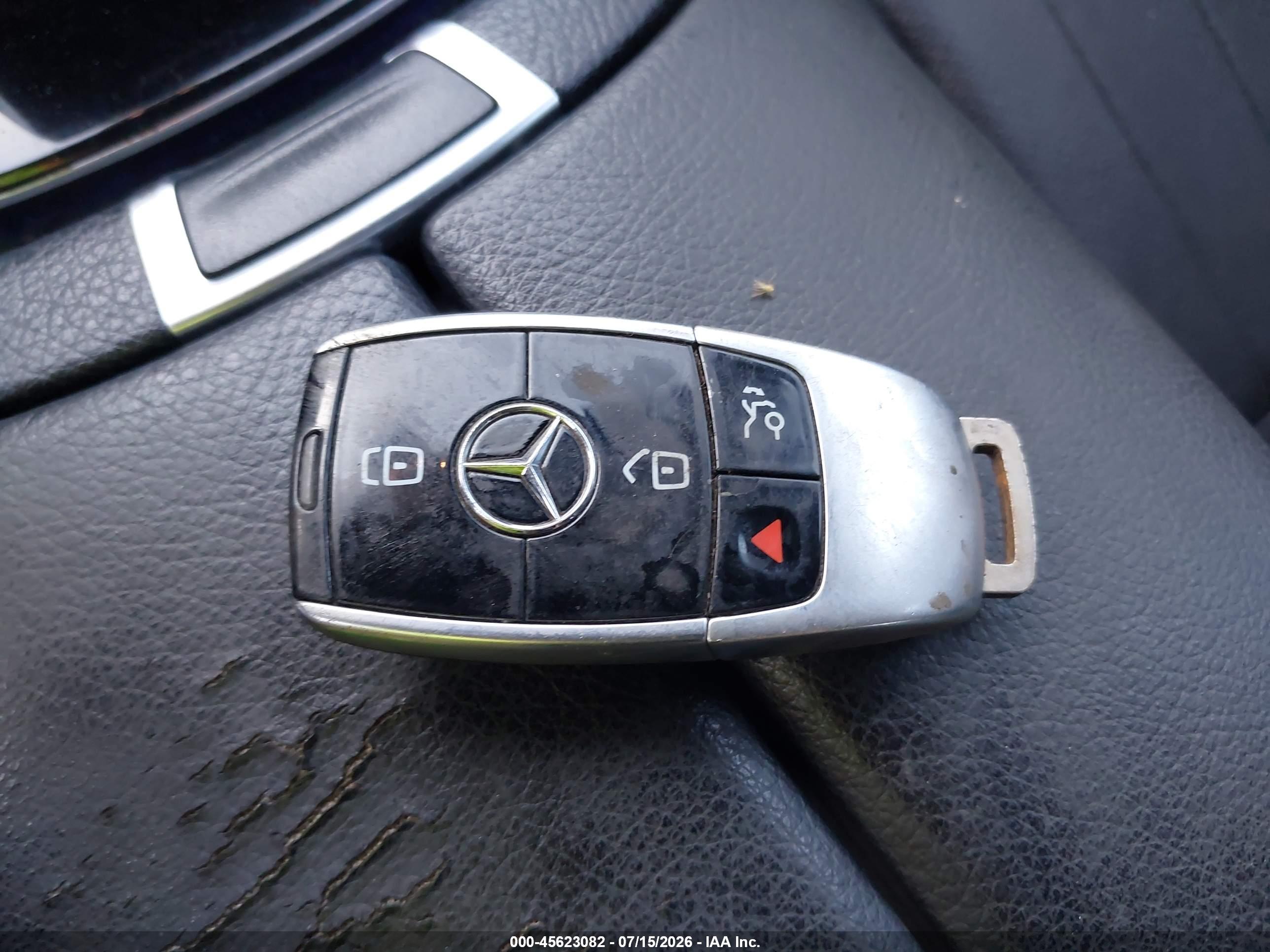 2017 MERCEDES-BENZ E 300 4MATIC