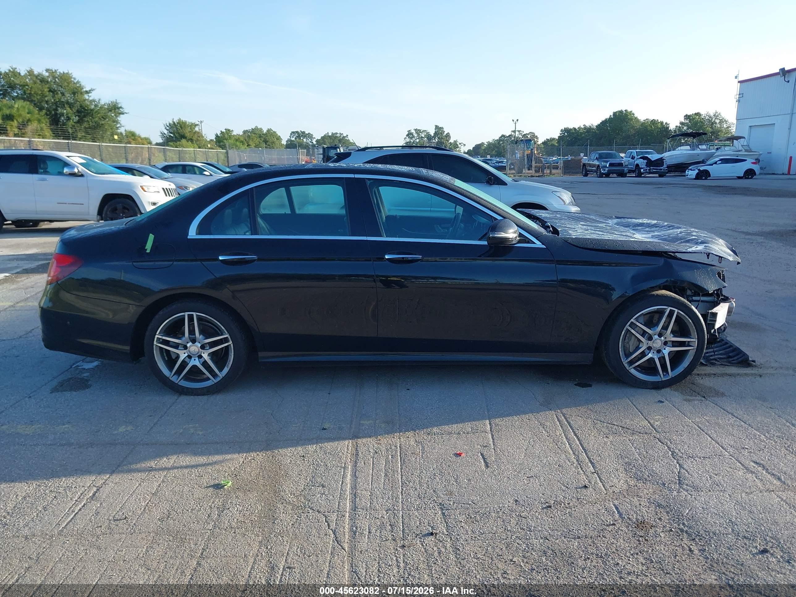 2017 MERCEDES-BENZ E 300 4MATIC