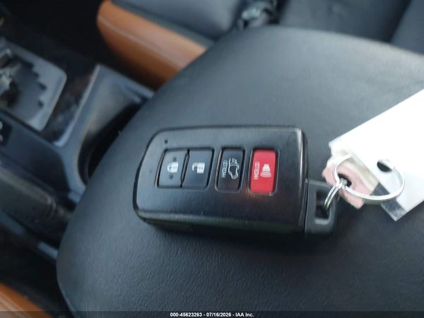 2016 TOYOTA RAV4 SE