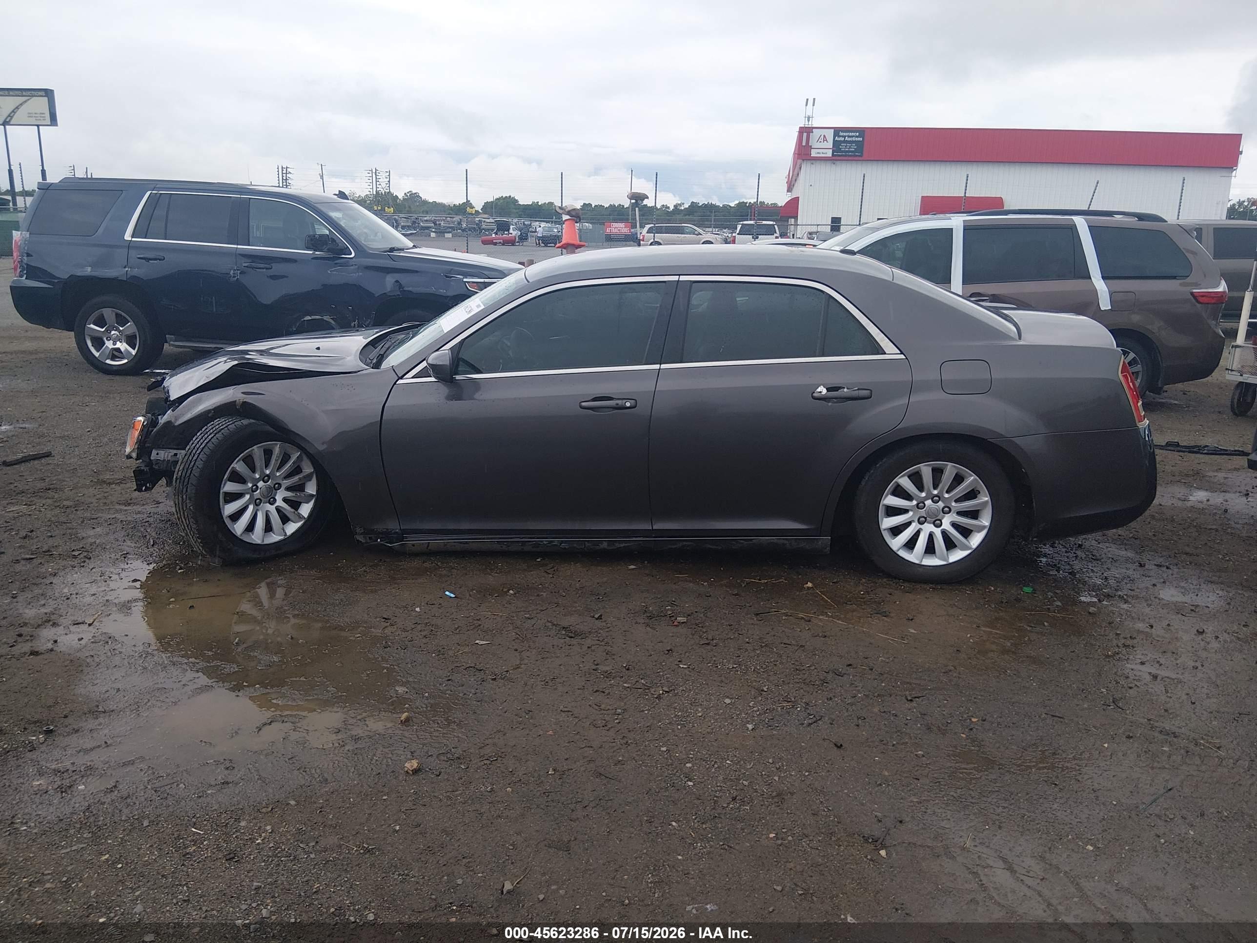 2013 CHRYSLER 300 MOTOWN
