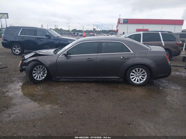 2013 CHRYSLER 300 MOTOWN
