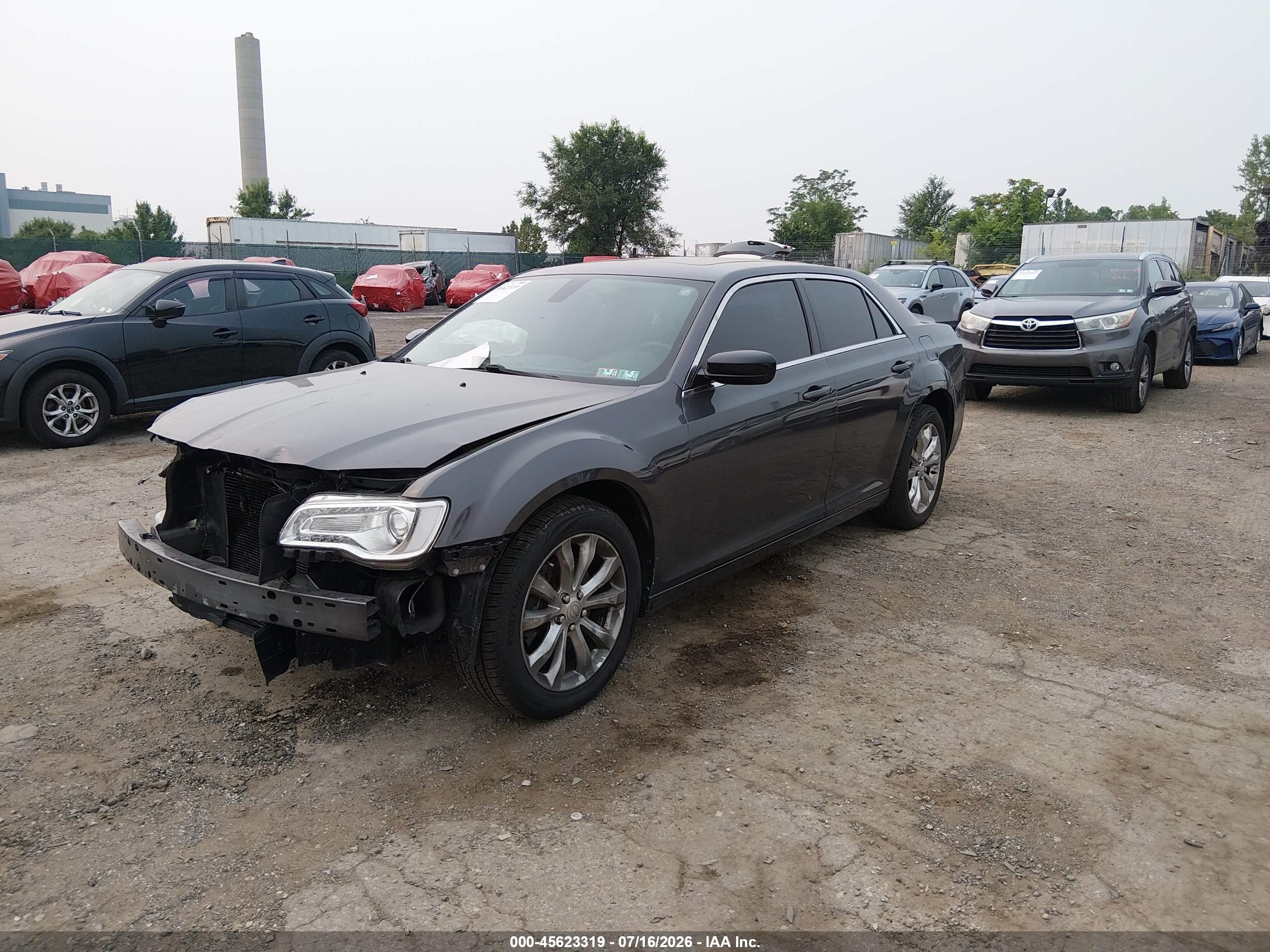 2016 CHRYSLER 300 ANNIVERSARY EDITION — I2