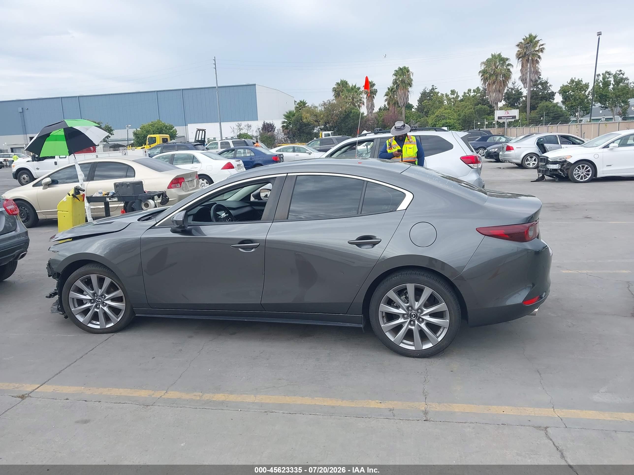 2023 MAZDA MAZDA3 2.5 S PREFERRED