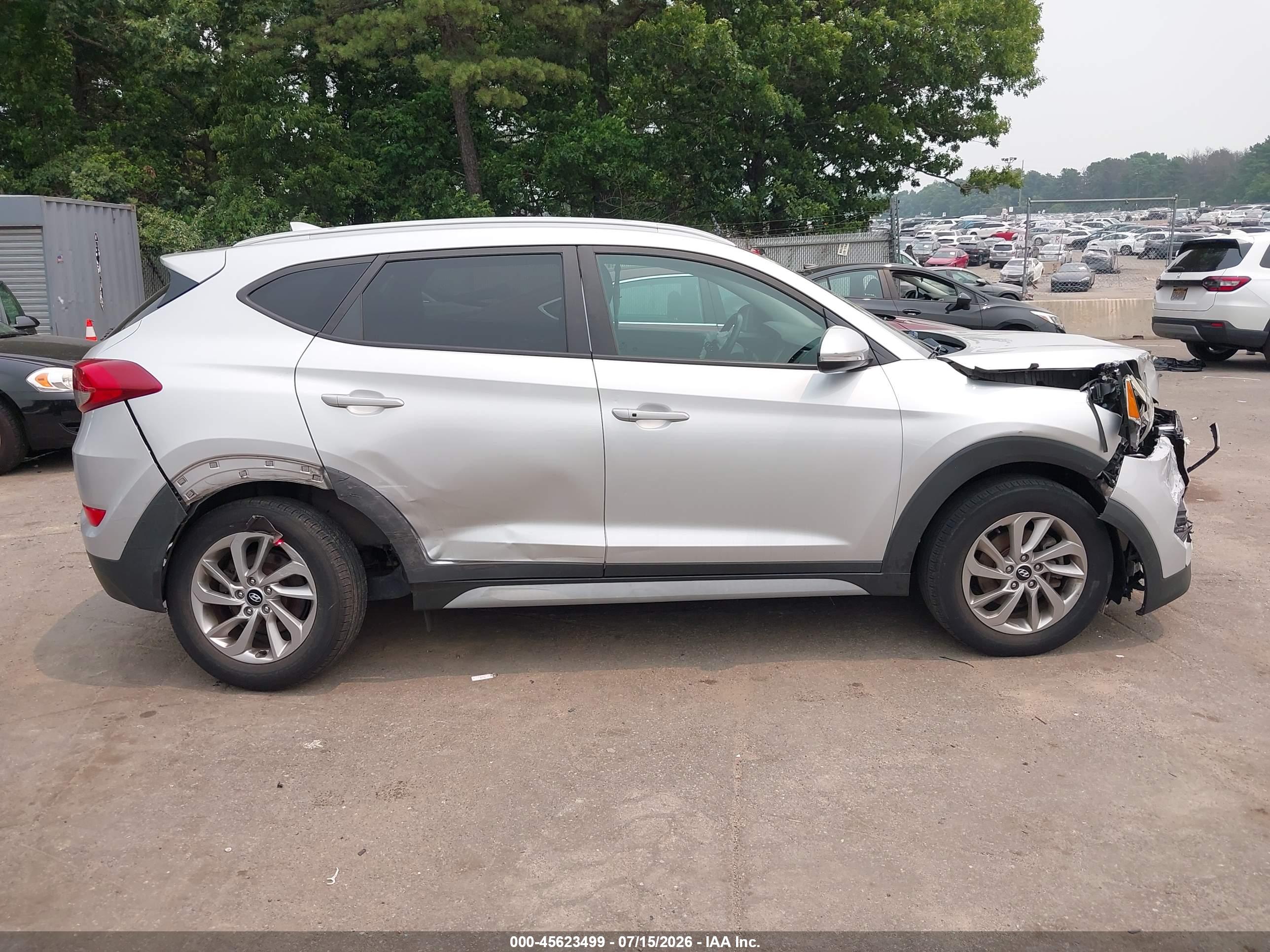 2017 HYUNDAI TUCSON
