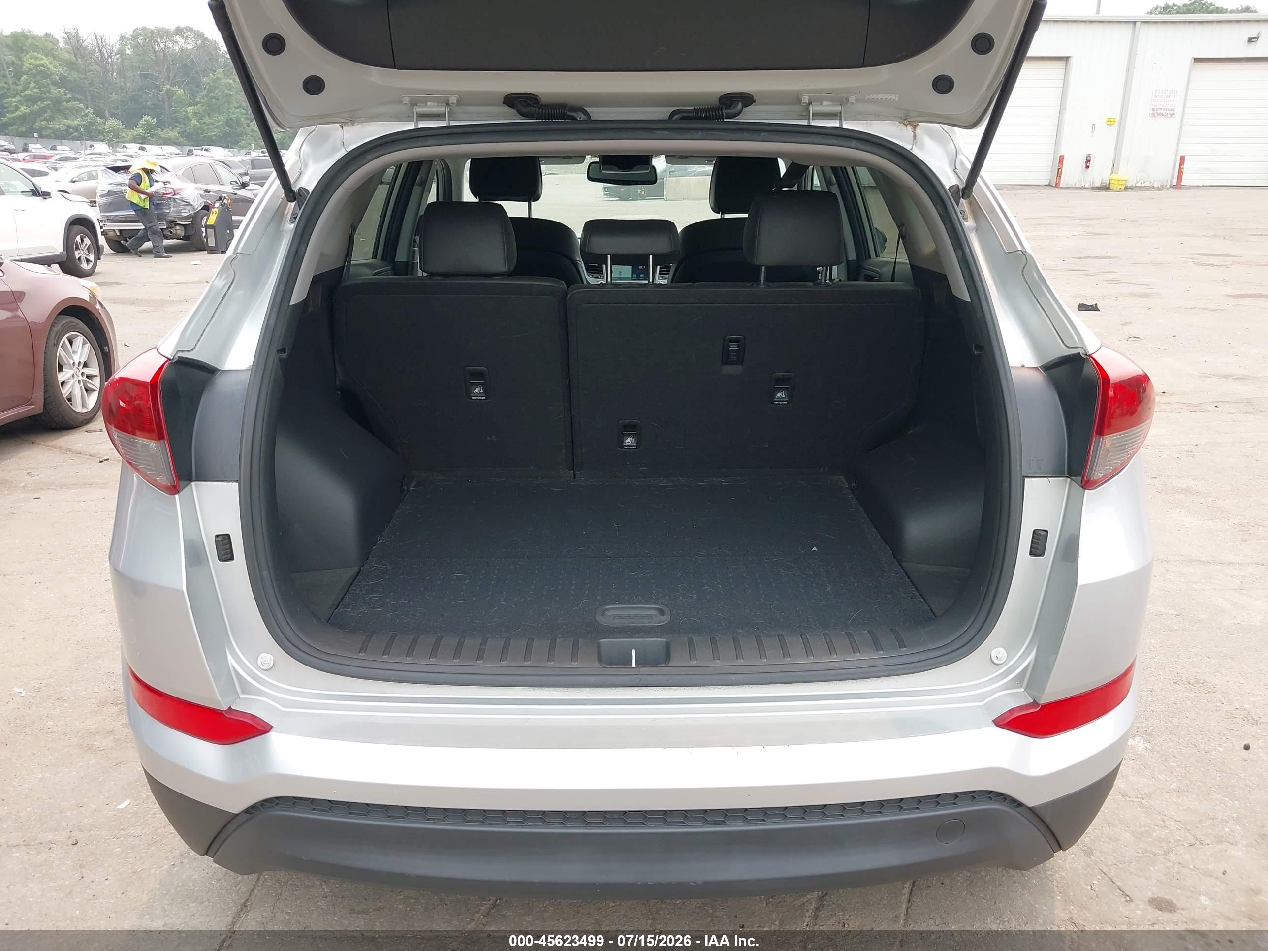 2017 HYUNDAI TUCSON