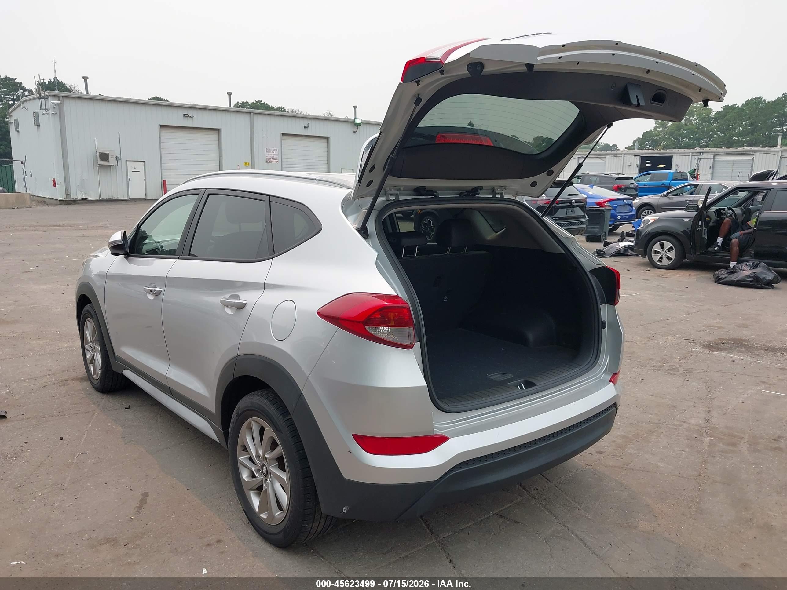2017 HYUNDAI TUCSON