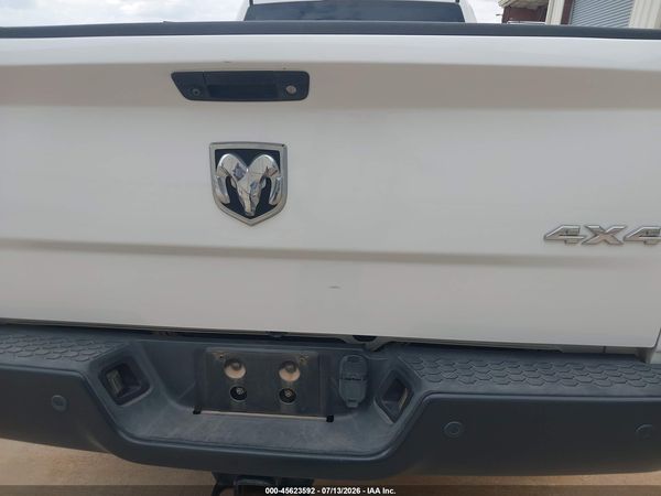 2017 RAM 2500 TRADESMAN  4X4 8' BOX