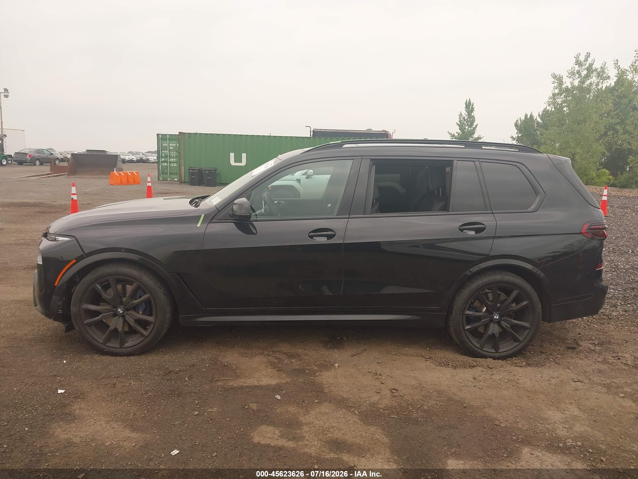 2025 BMW X7 XDRIVE40I