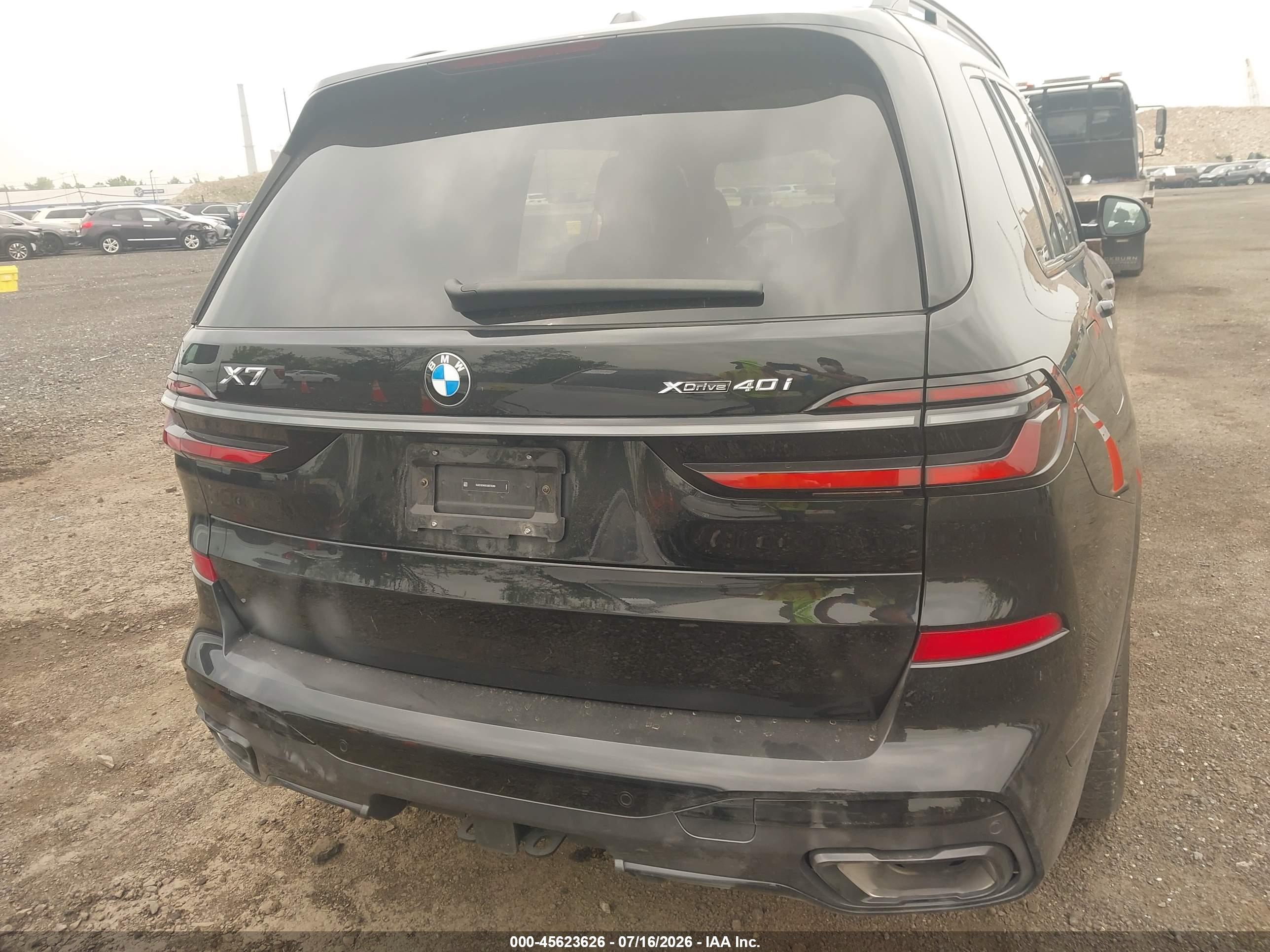 2025 BMW X7 XDRIVE40I