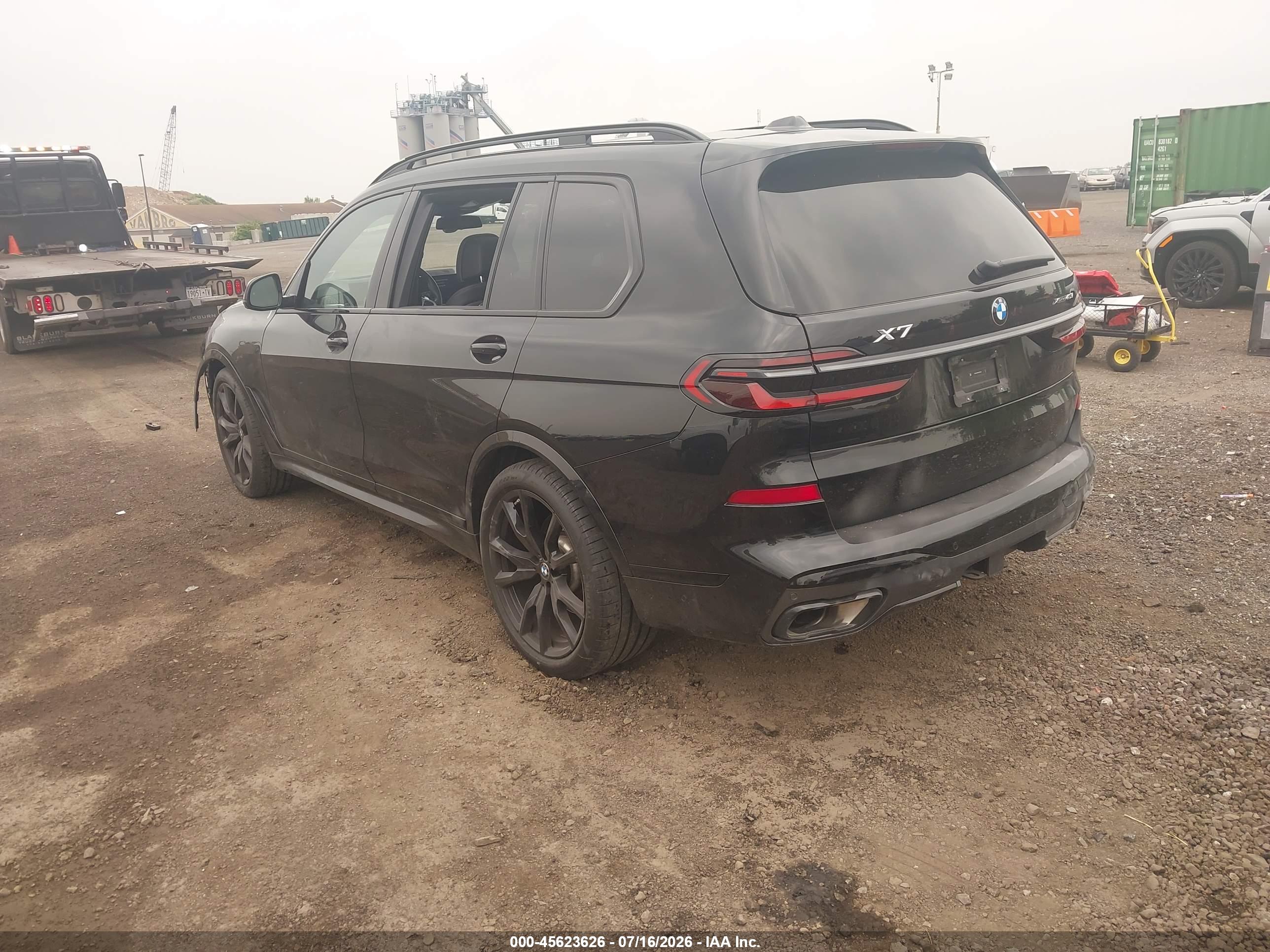 2025 BMW X7 XDRIVE40I