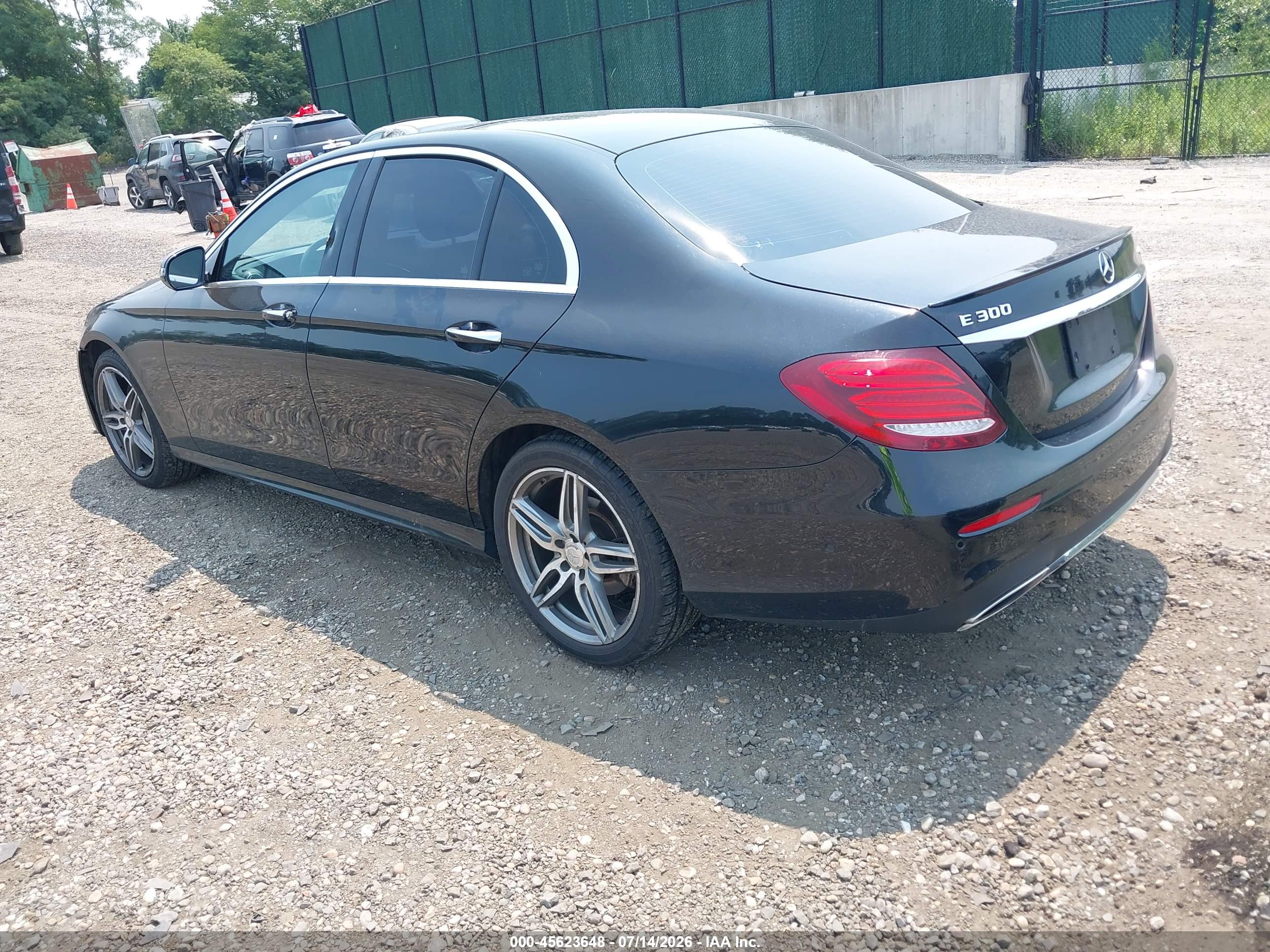2017 MERCEDES-BENZ E 300 4MATIC