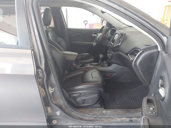 2020 JEEP CHEROKEE TRAILHAWK 4X4