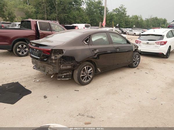 2022 KIA FORTE LXS