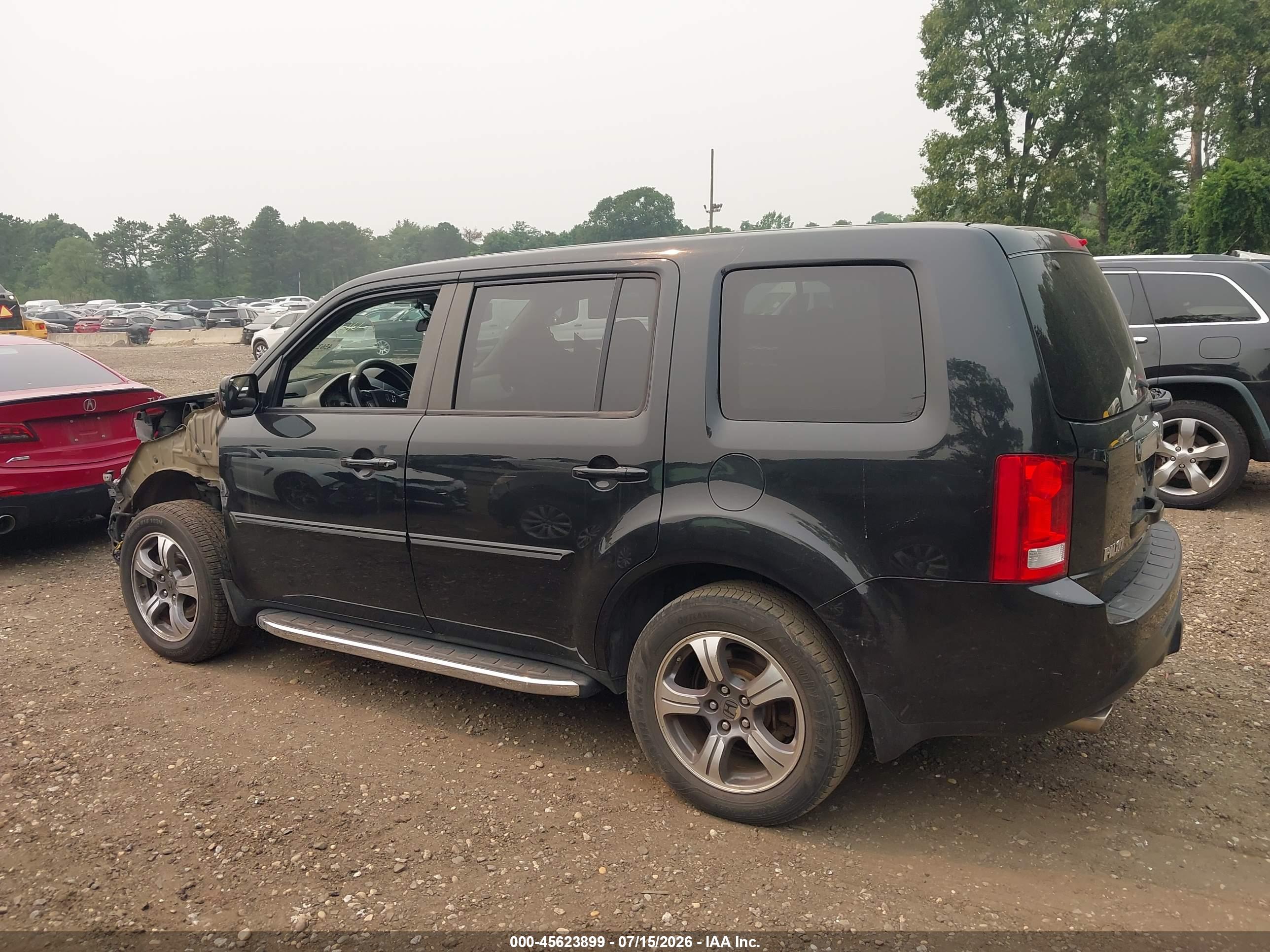 2015 HONDA PILOT SE
