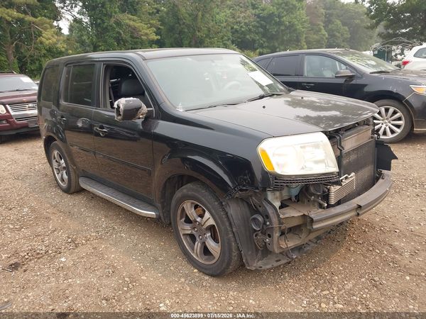 2015 HONDA PILOT SE