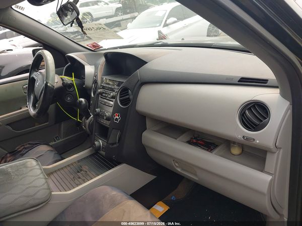 2015 HONDA PILOT SE