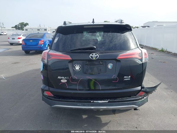 2018 TOYOTA RAV4 XLE