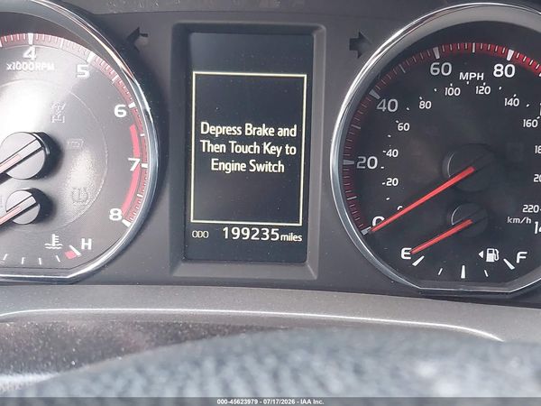 2017 TOYOTA RAV4 SE