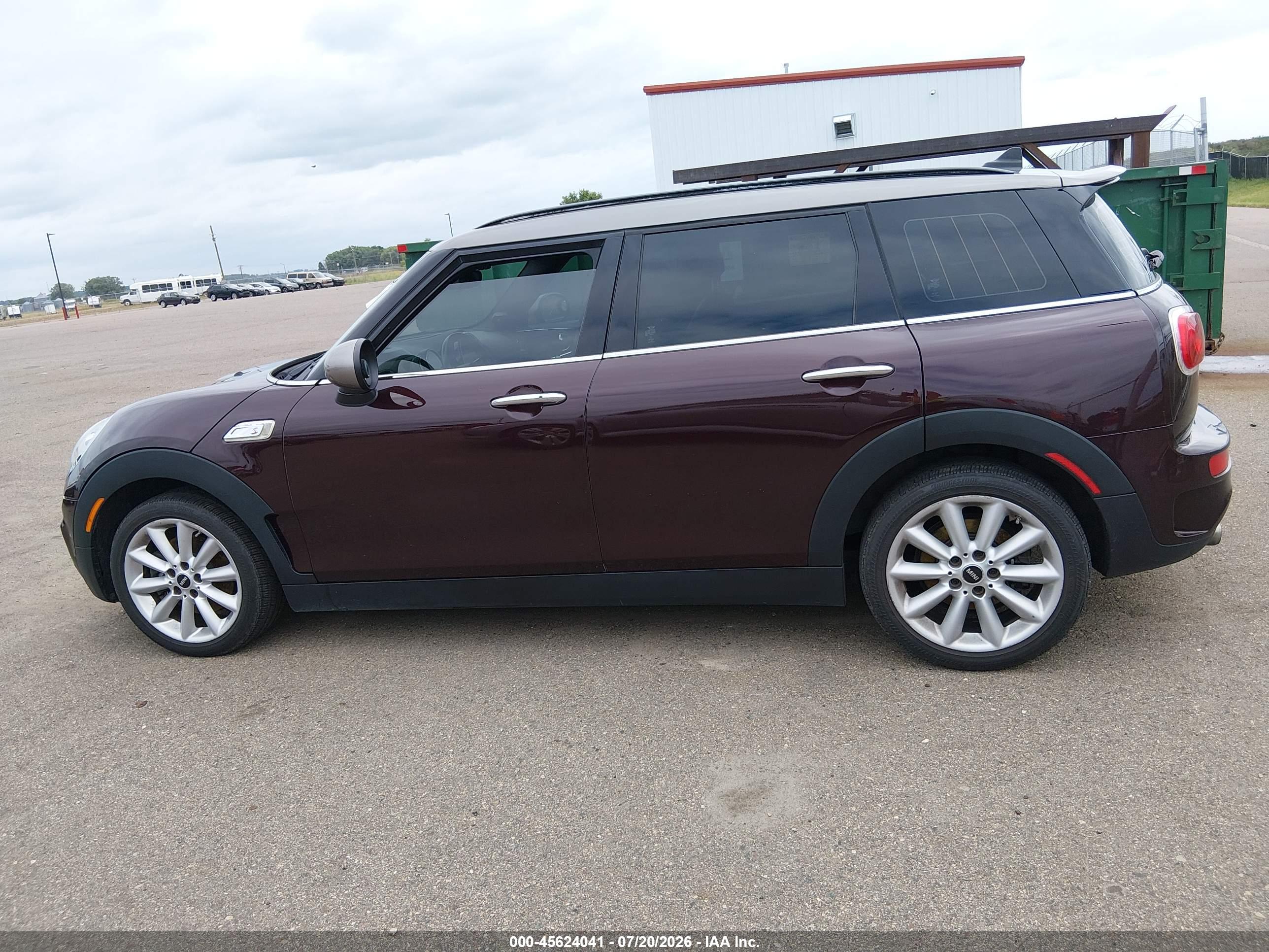 2017 MINI CLUBMAN COOPER S