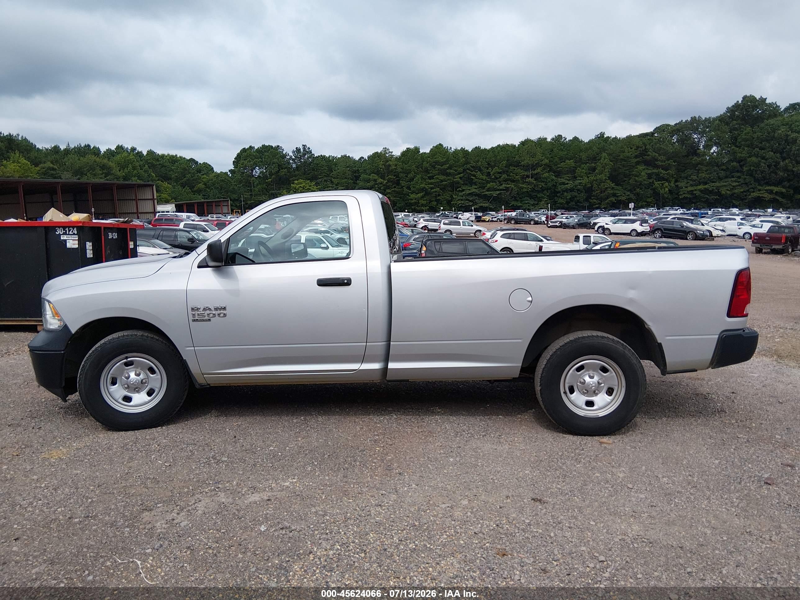 2019 RAM 1500 CLASSIC TRADESMAN  4X2 8' BOX