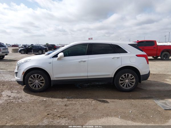 2017 CADILLAC XT5