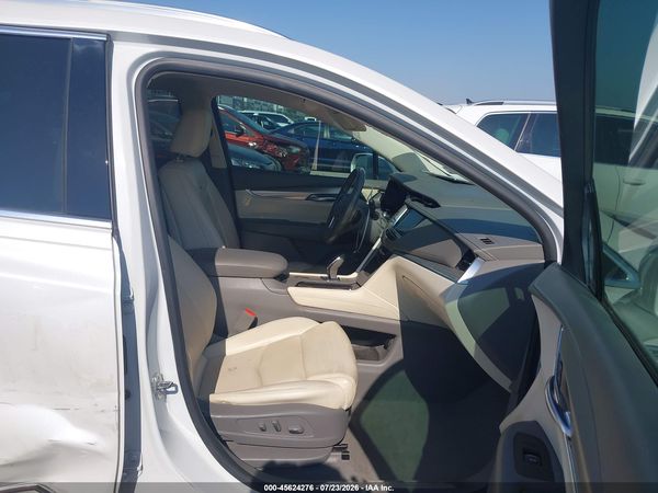 2017 CADILLAC XT5 LUXURY