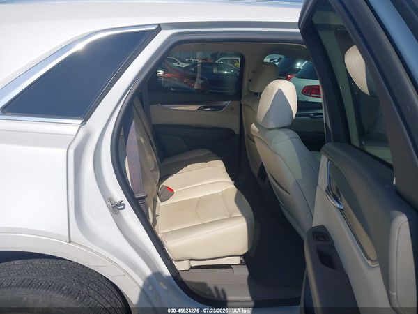 2017 CADILLAC XT5 LUXURY