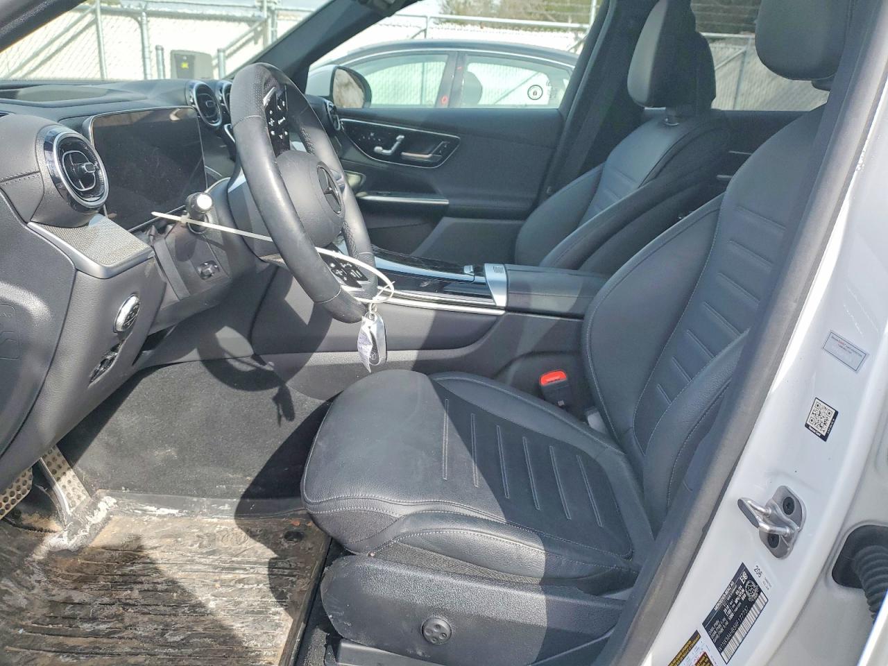 2024 MERCEDES-BENZ GLC300 4DR AWD