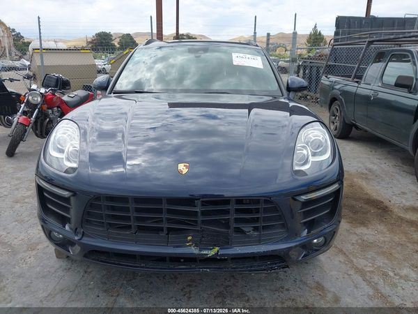 2018 PORSCHE MACAN