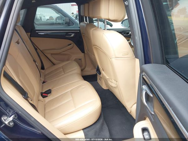 2018 PORSCHE MACAN