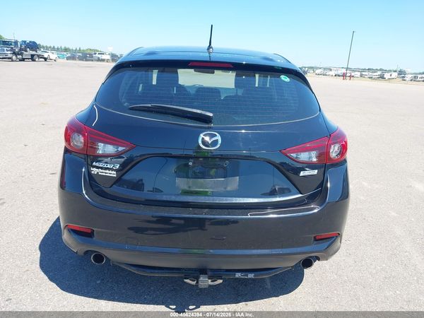 2018 MAZDA MAZDA3 TOURING