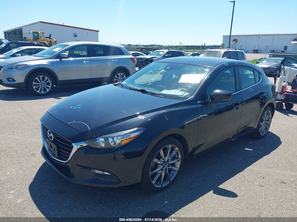 2018 MAZDA MAZDA3 TOURING