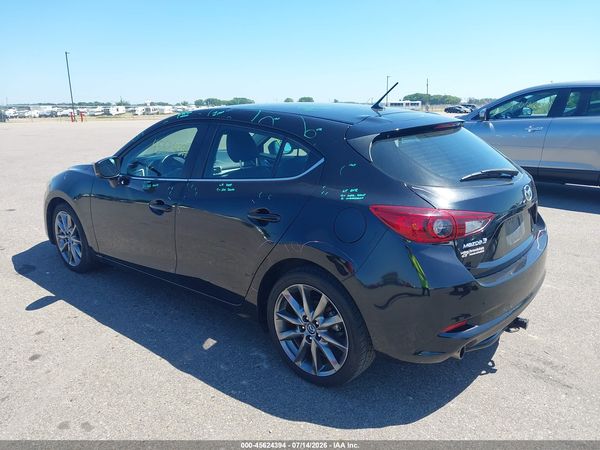 2018 MAZDA MAZDA3 TOURING