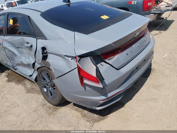 2022 HYUNDAI ELANTRA SEL
