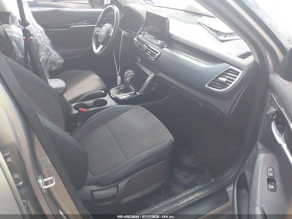 2022 KIA SELTOS S