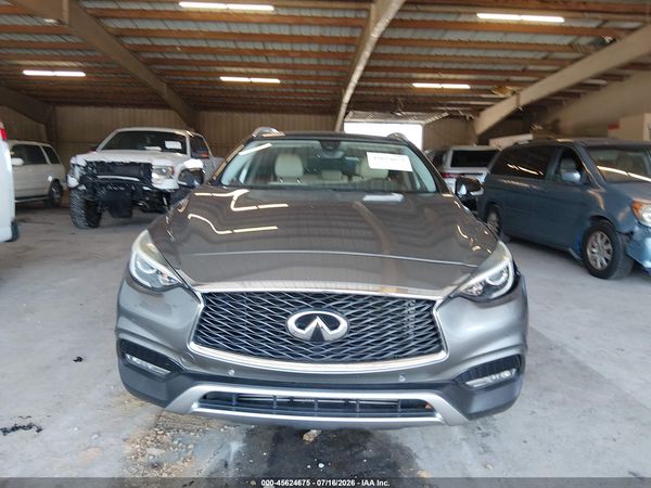 2017 INFINITI QX30 PREMIUM
