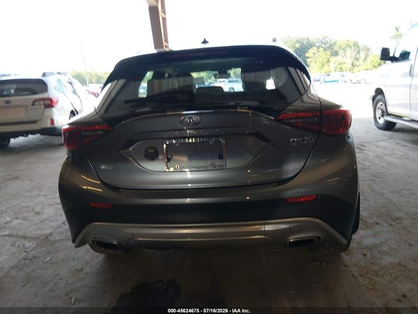 2017 INFINITI QX30 PREMIUM
