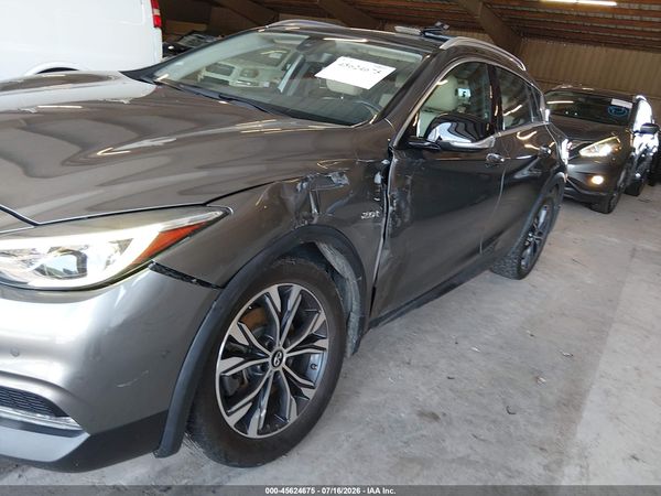 2017 INFINITI QX30 PREMIUM