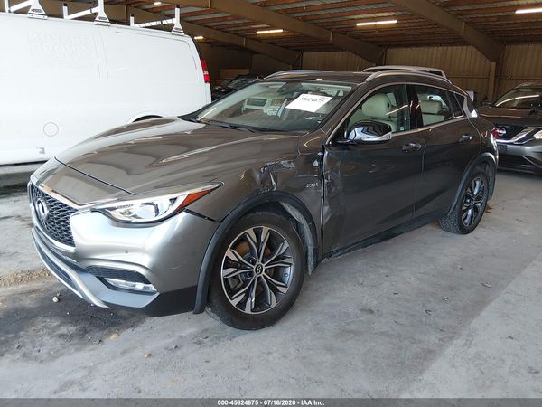 2017 INFINITI QX30 PREMIUM