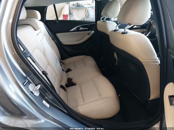 2017 INFINITI QX30 PREMIUM