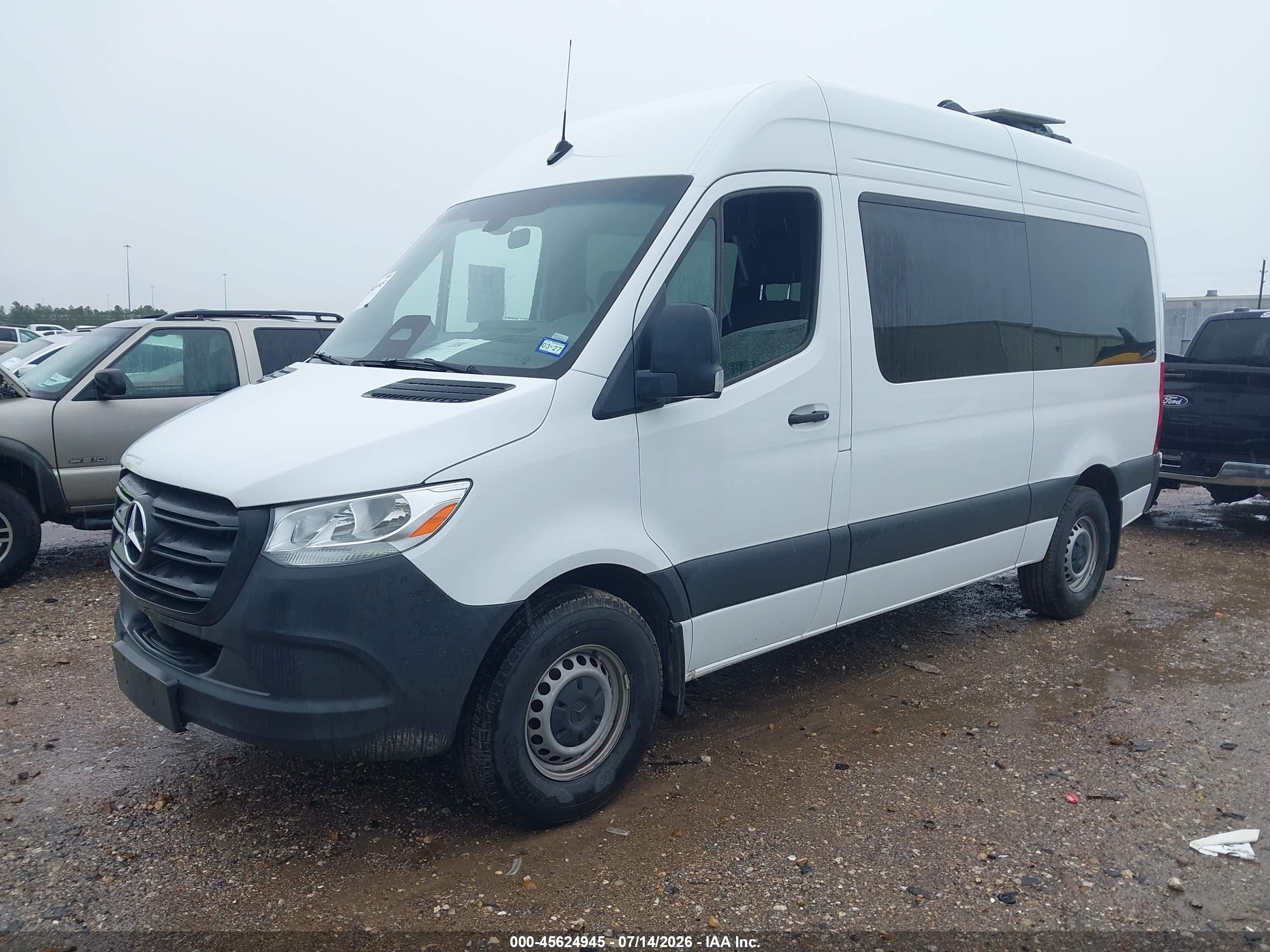 2025 MERCEDES-BENZ SPRINTER 2500