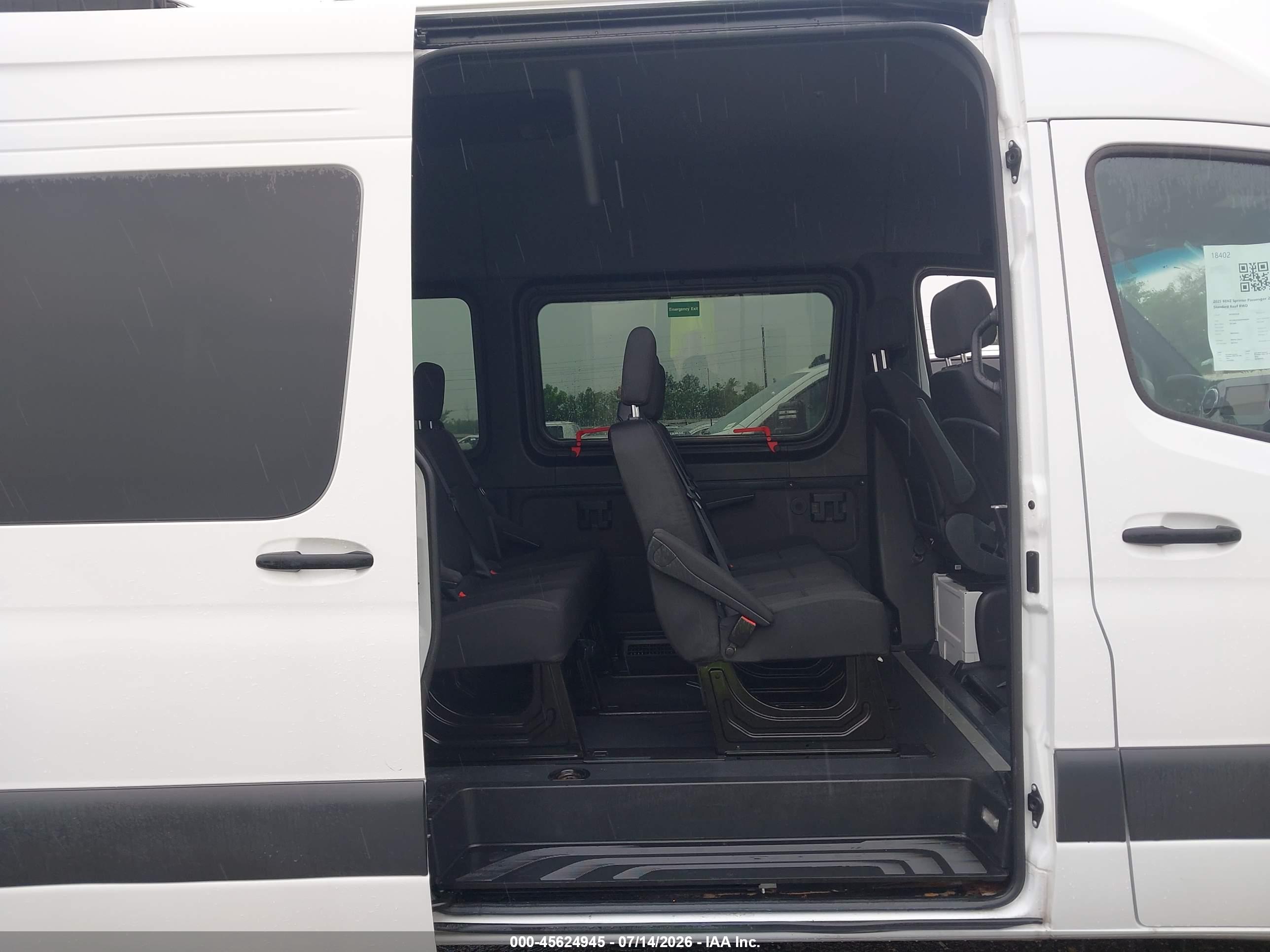 2025 MERCEDES-BENZ SPRINTER 2500
