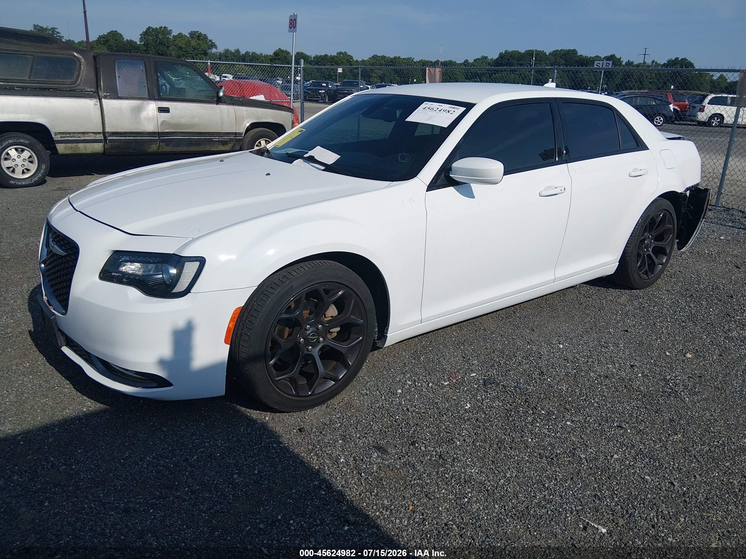 2019 CHRYSLER 300 300S — I2