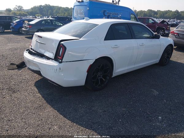 2019 CHRYSLER 300 300S — I4